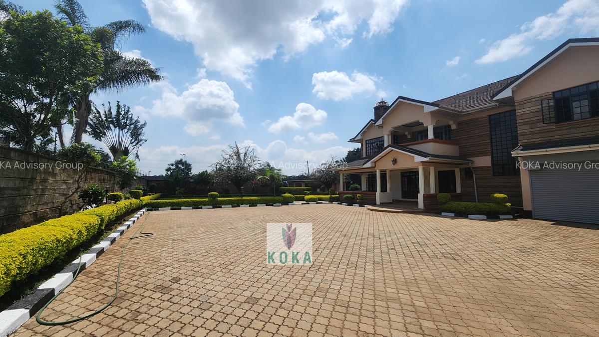 6 Bed Villa with En Suite in Runda - 4