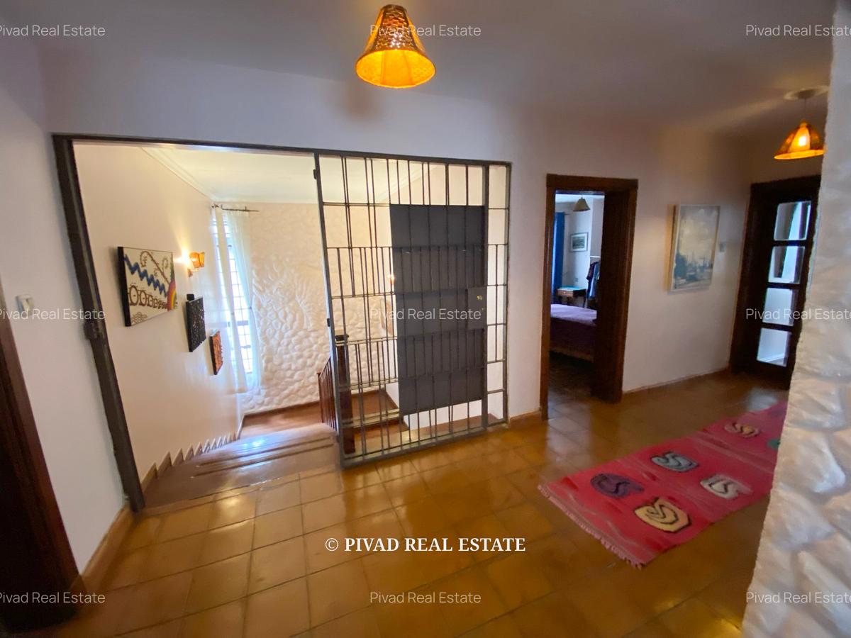 4 Bed House with Garden in Westlands Area - 8