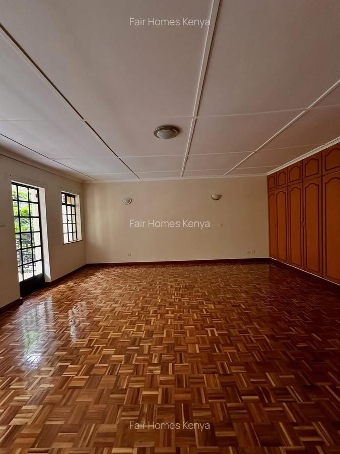 4 Bed Townhouse with En Suite at Amboseli Road - 13