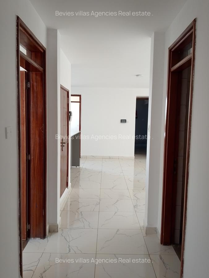 2 Bed Apartment with En Suite at Westlands - 8