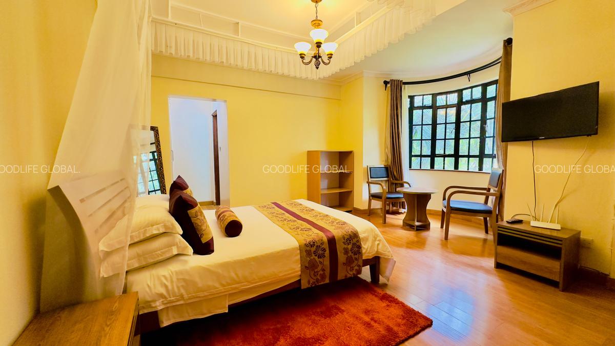 Furnished 2 Bed Apartment with En Suite at Nyari - 15