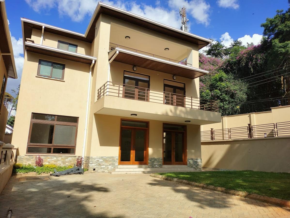 5 Bed Townhouse with En Suite at Near Jeffreys Sports Club - 8