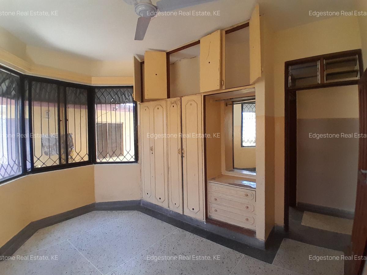 2 Bed Apartment with Borehole in Mtwapa - 11