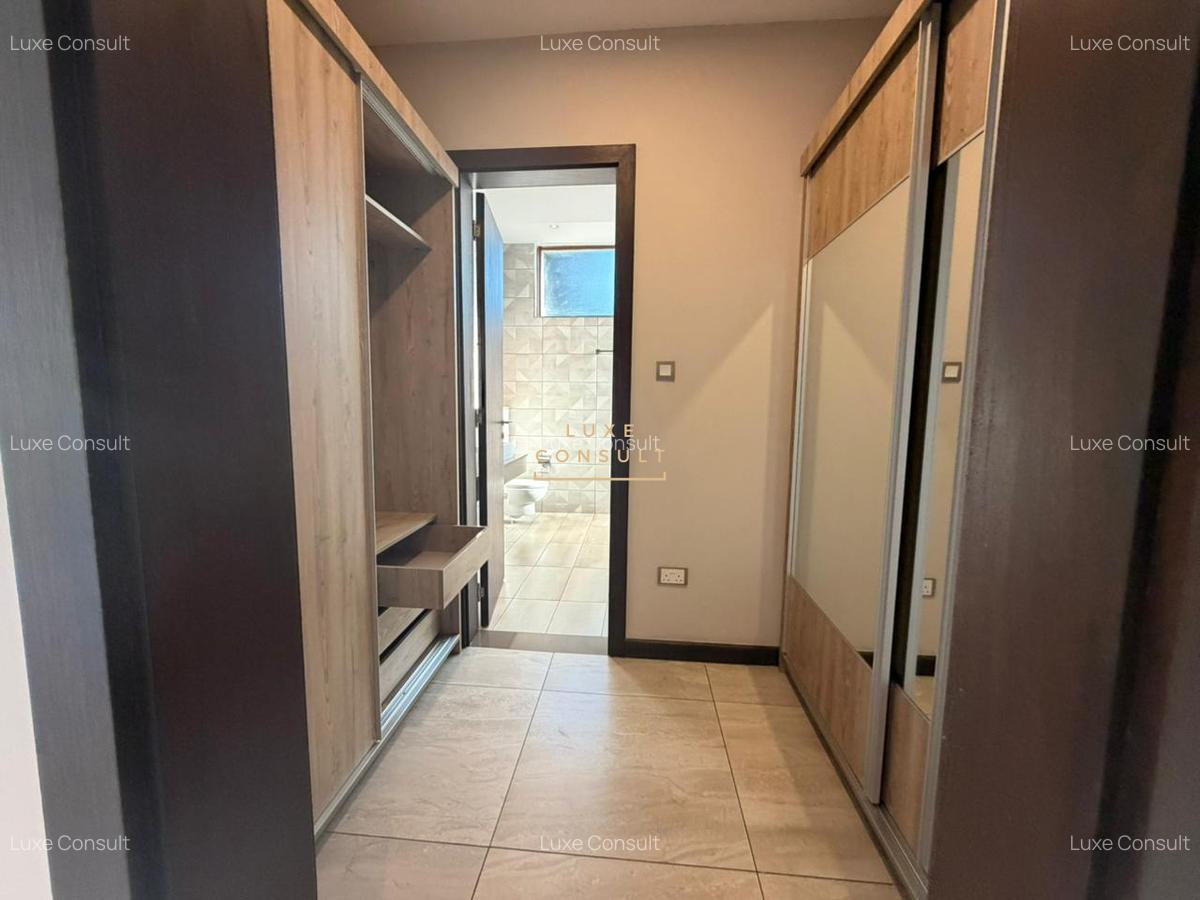 3 Bed Apartment with En Suite in General Mathenge - 13