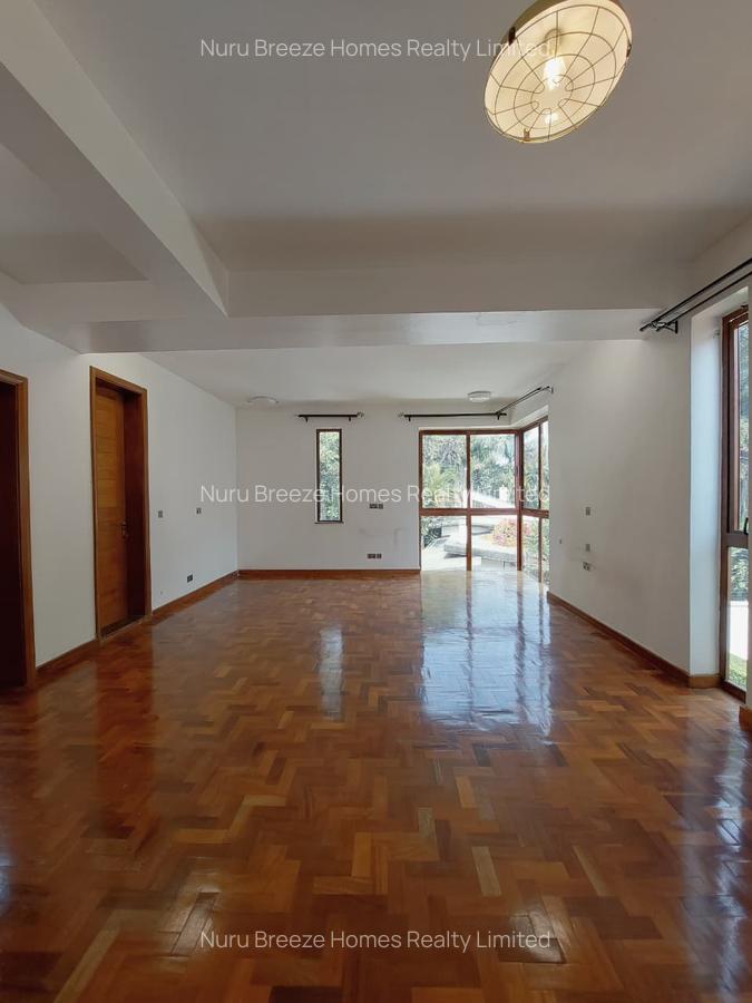6 Bed Townhouse with En Suite in Lavington - 12