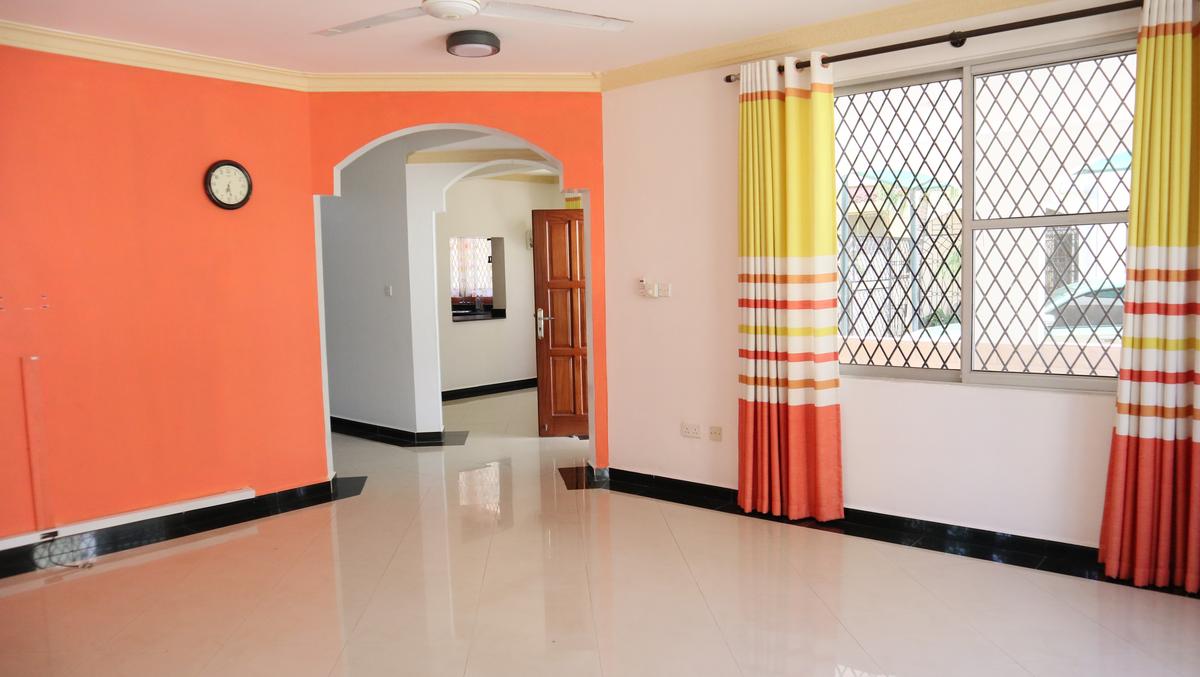 4 Bed Townhouse with En Suite at Nyali - 3