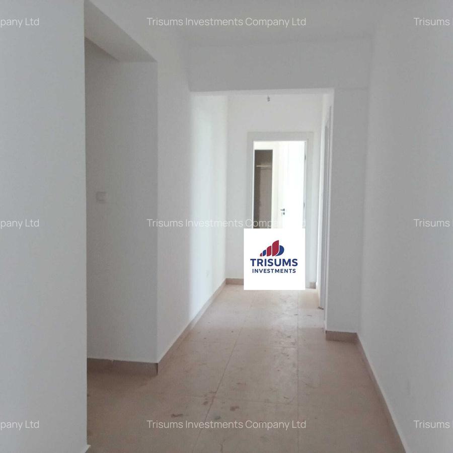 4 Bed Apartment with En Suite in Spring Valley - 12