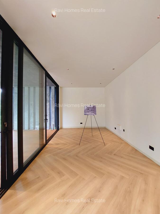 5 Bed Apartment with En Suite in Westlands Area - 2