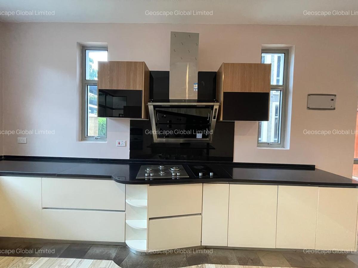 4 Bed House with En Suite in Karen - 5