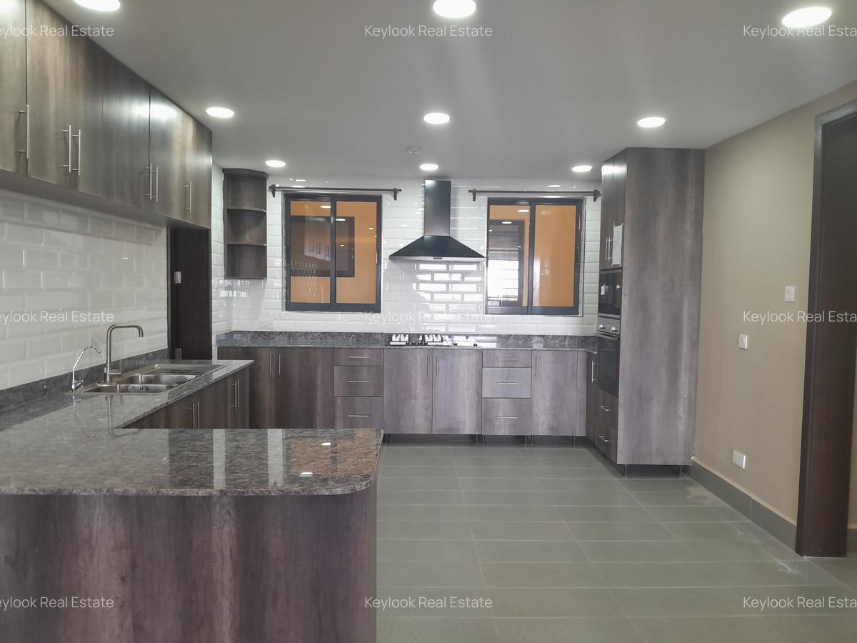 4 Bed Apartment with En Suite at Lavington - 2