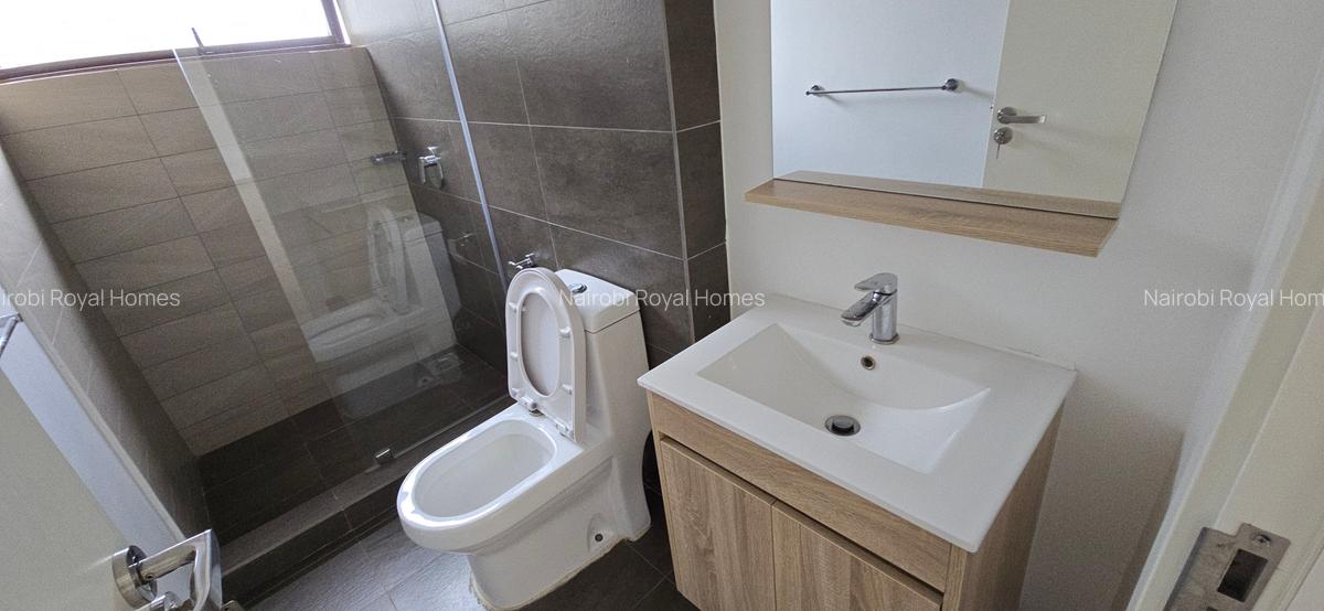 2 Bed Apartment with En Suite at Lavington Road - 16