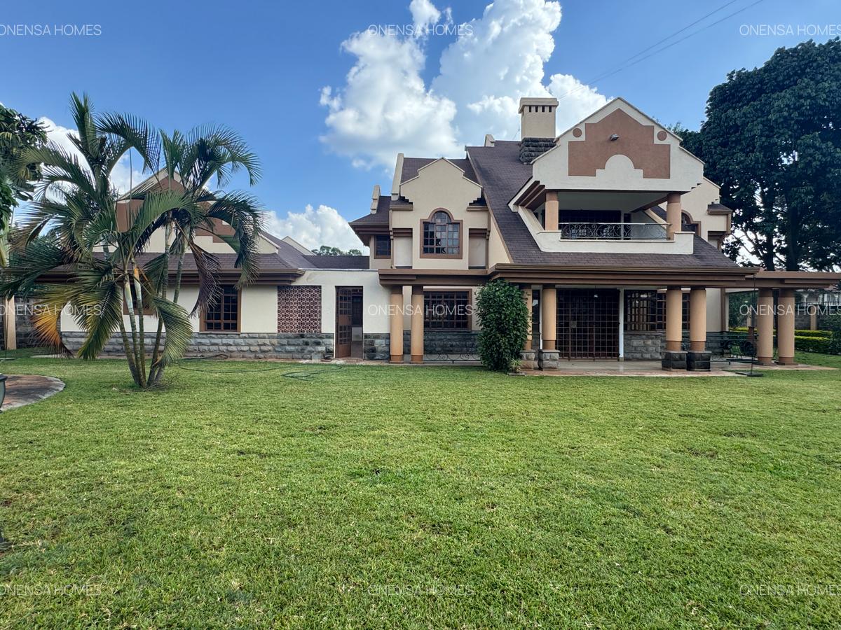 5 Bed House with En Suite in Runda - 1