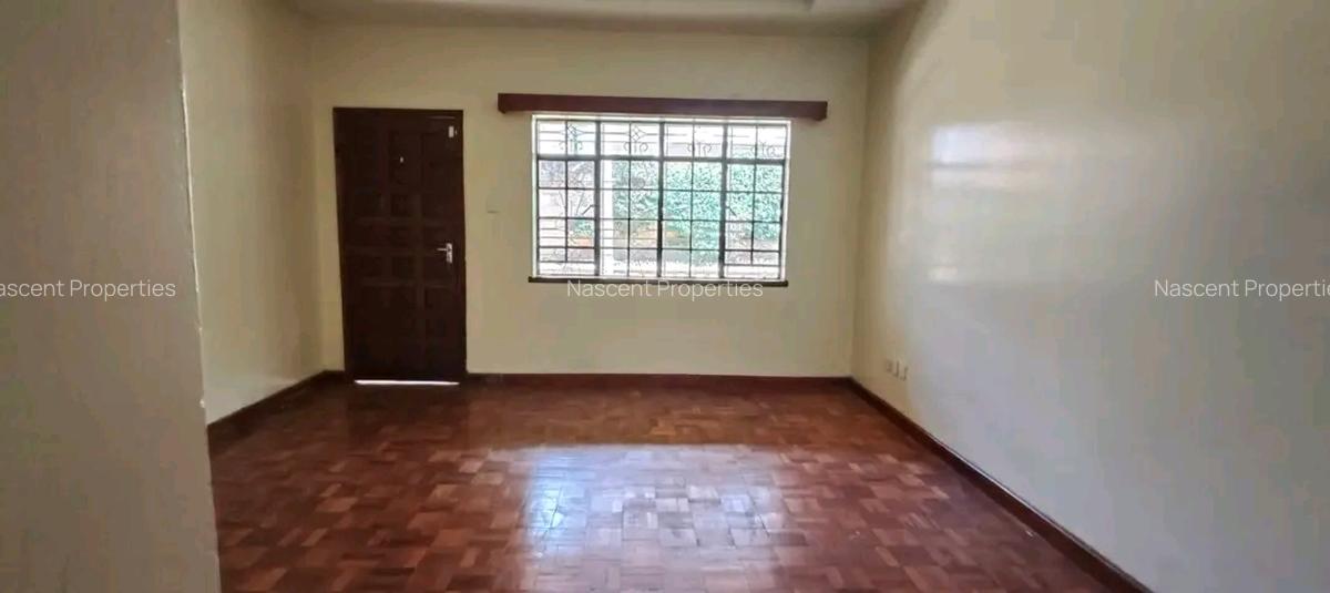 5 Bed House with En Suite in Runda - 16