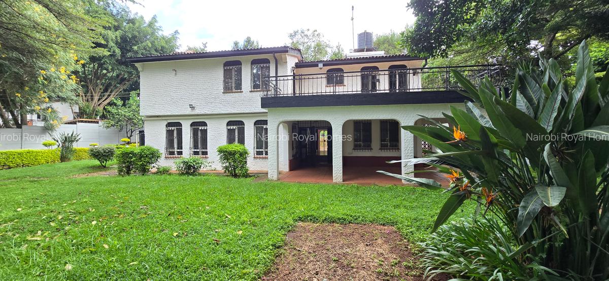 4 Bed House with En Suite at Hill View - 2
