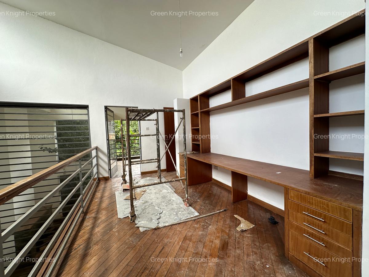 4 Bed Townhouse with En Suite in Lavington - 15