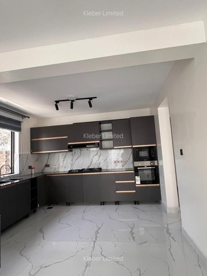 5 Bed House with En Suite in Ruiru - 3