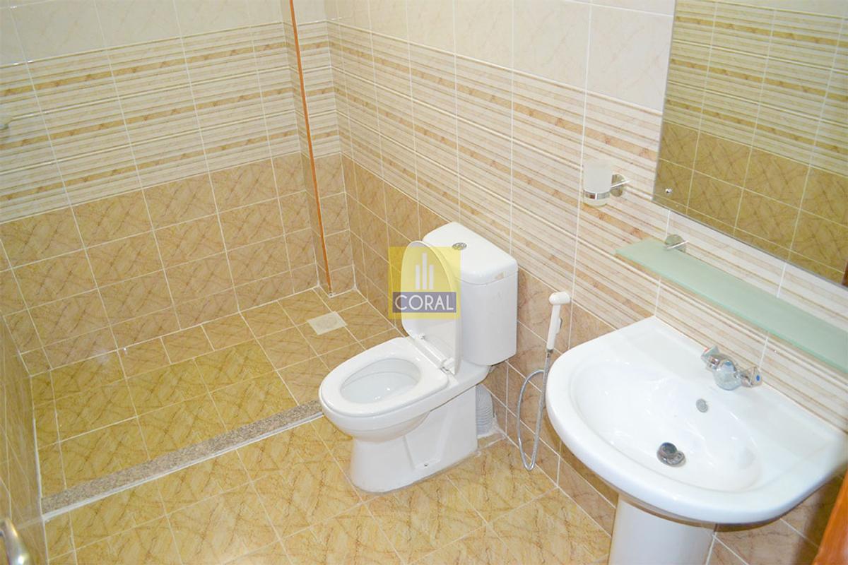 3 Bed Apartment with En Suite at Nairobi - 11