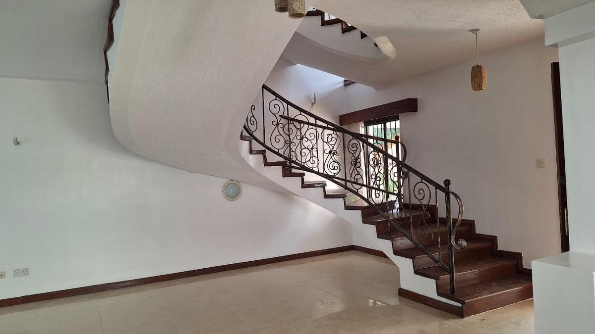 4 Bed Townhouse with En Suite in Westlands Area - 8
