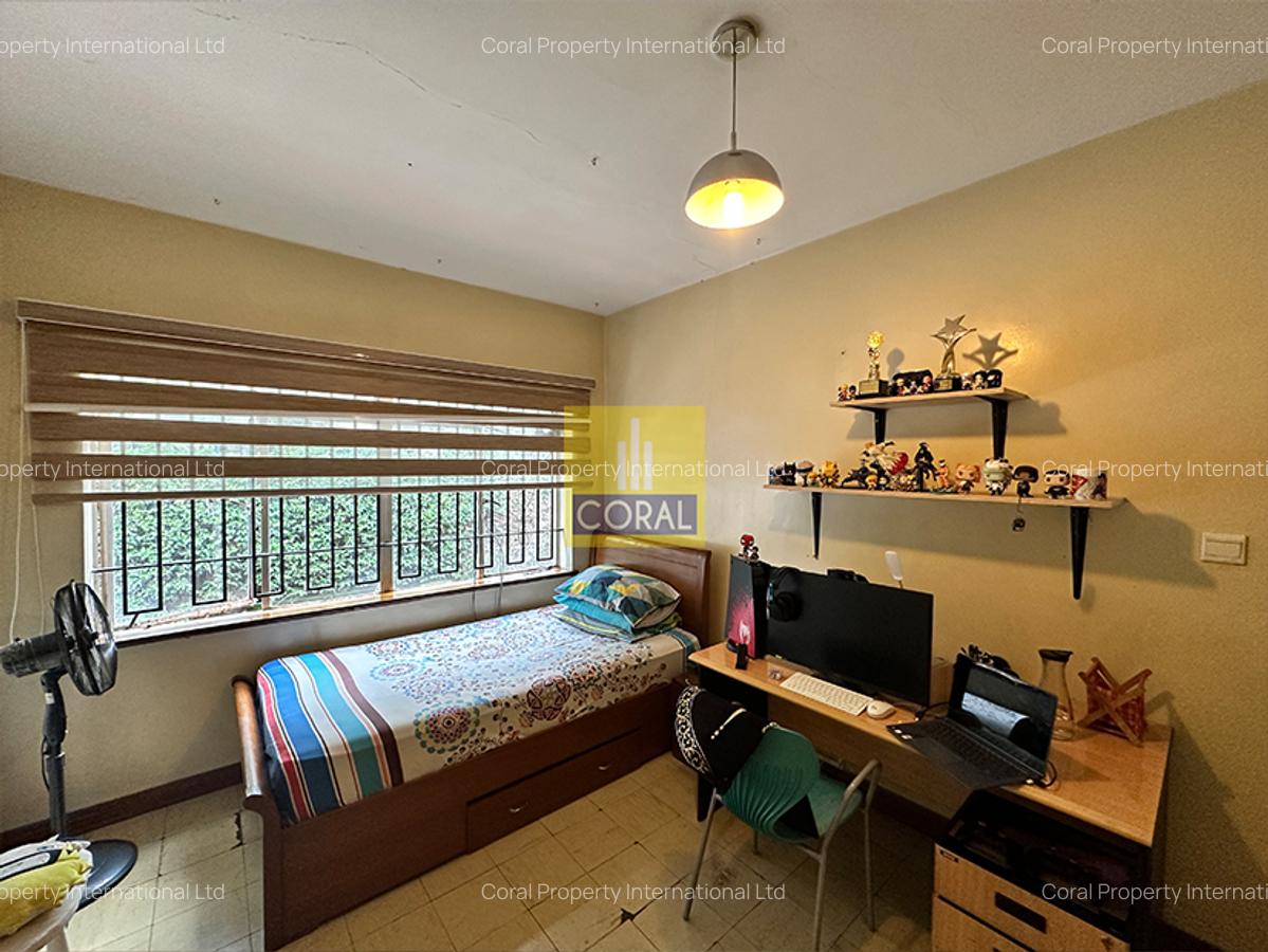 4 Bed Townhouse in Westlands Area - 11