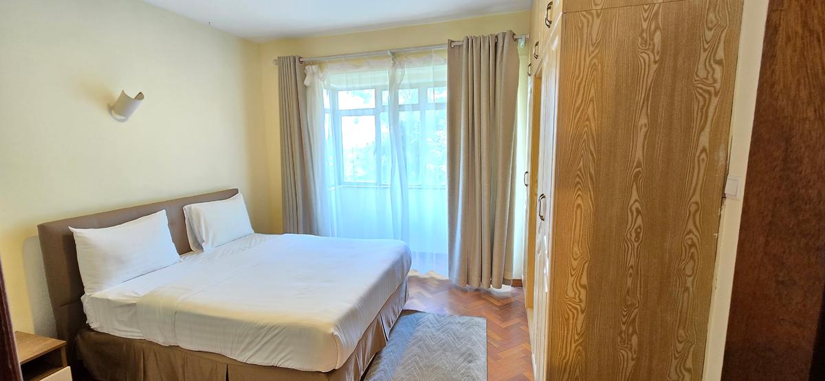 Serviced 3 Bed Apartment with En Suite at Hundreds Streets - 16