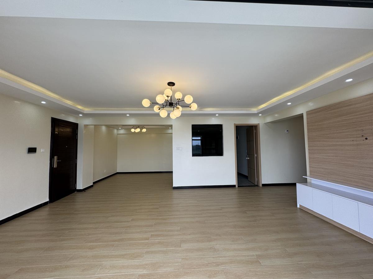 4 Bed Apartment with En Suite in Lavington - 5