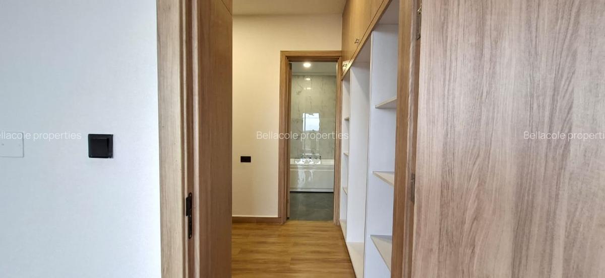 4 Bed Apartment with Swimming Pool in Spring Valley - 17