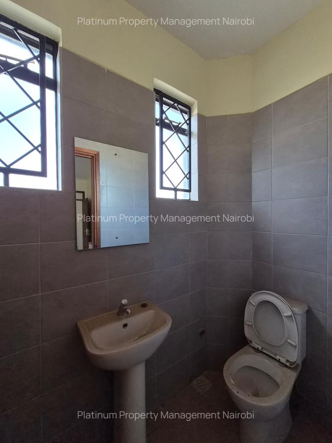 11,700 ft² Warehouse with Service Charge Included at Baba Dogo Rd - 12