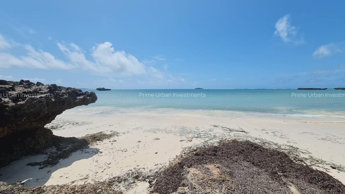 7 ac Land in Watamu - 1