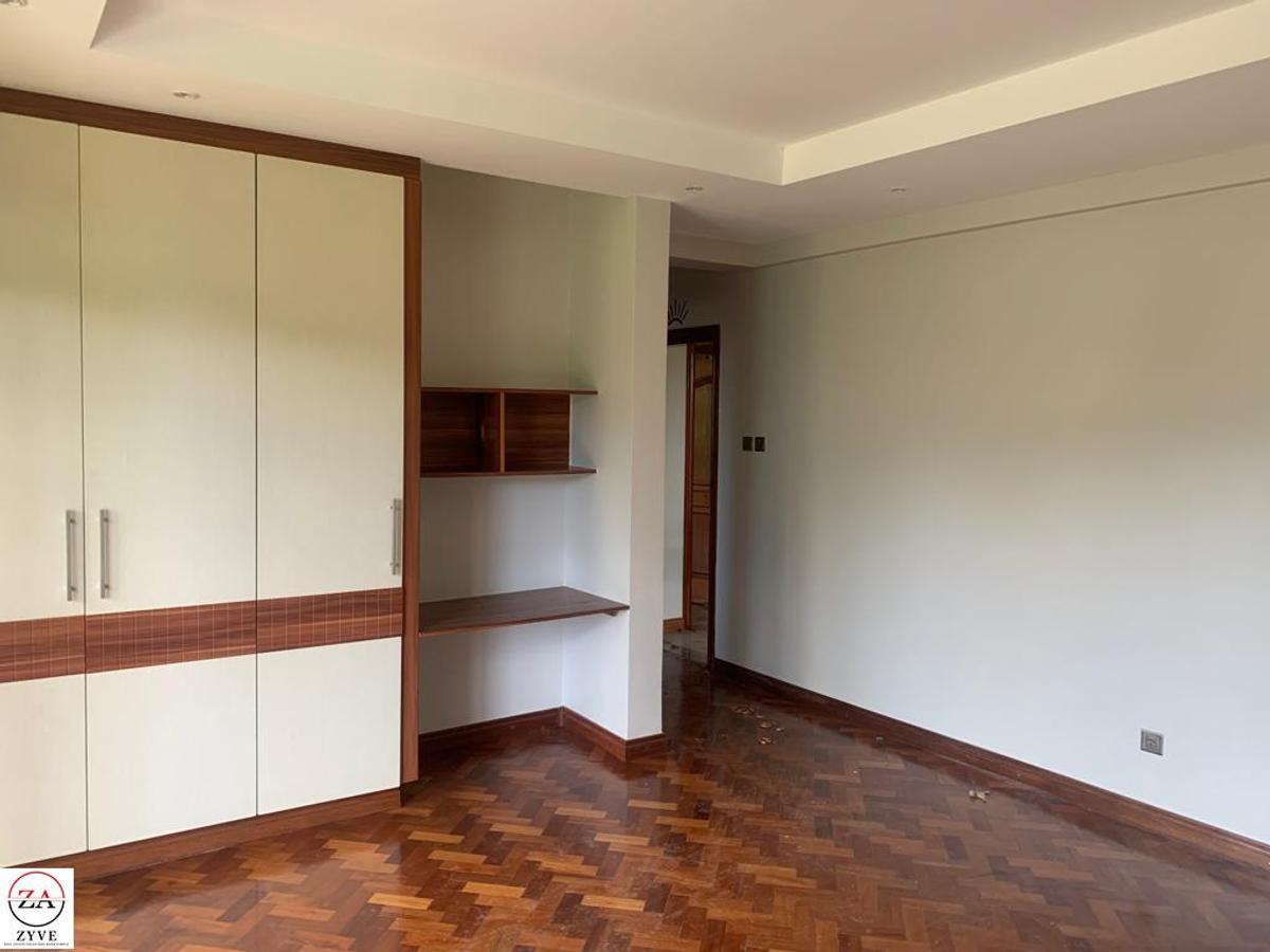 Serviced 4 Bed Apartment with En Suite at Riverside Drive - 10