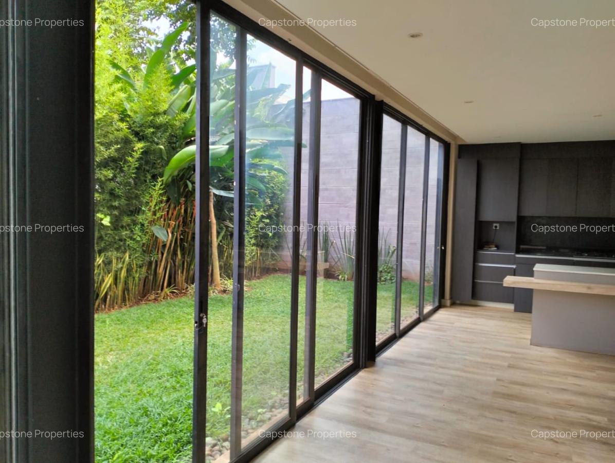 4 Bed Townhouse with En Suite in Runda - 12