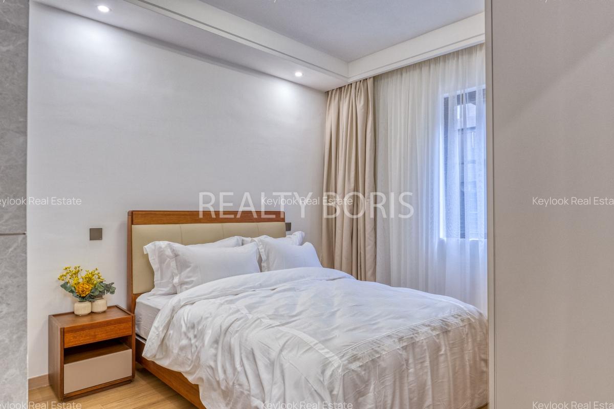 Serviced 2 Bed Apartment with En Suite at Riverside Drive - 16