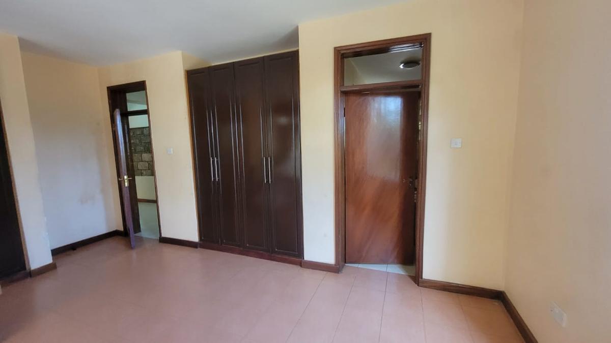 4 Bed House with En Suite in Runda - 7