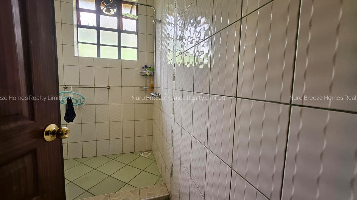 4 Bed House with En Suite in Karen - 5