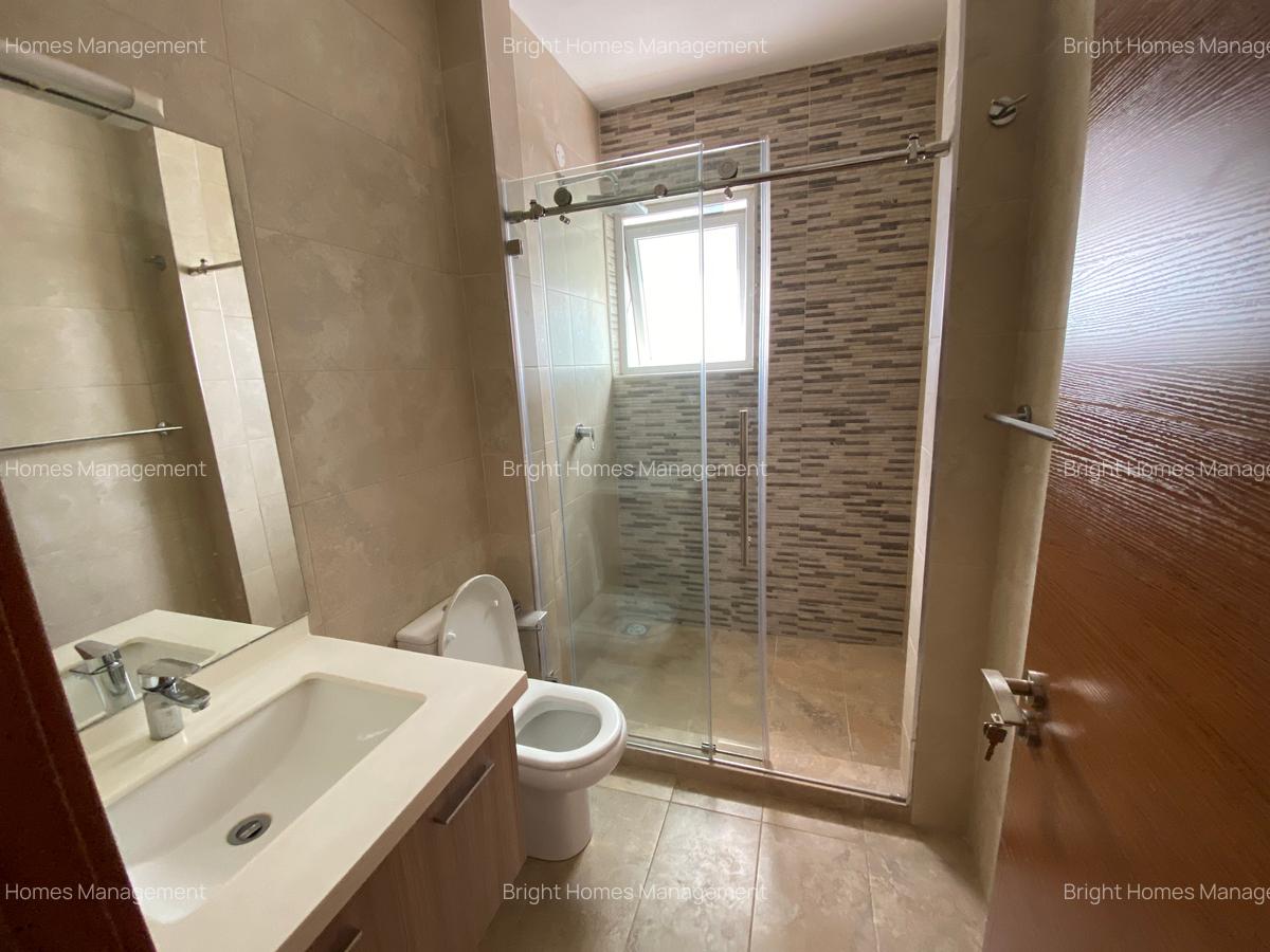 4 Bed Apartment with En Suite in Lavington - 19