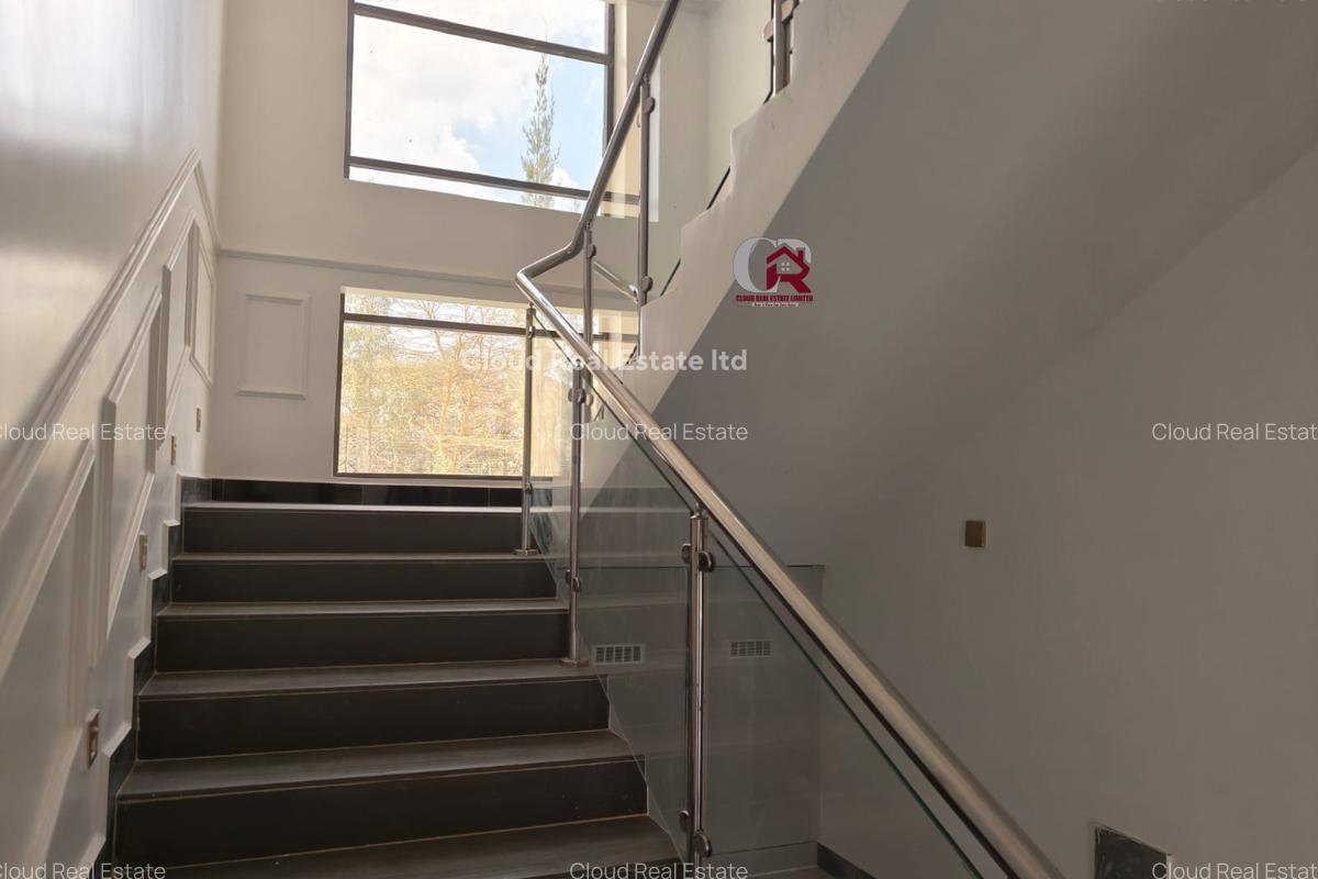 5 Bed House with En Suite in Karen - 7