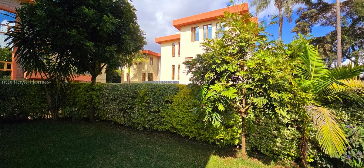 5 Bed Townhouse with En Suite at Lavington Mall 77 - 5