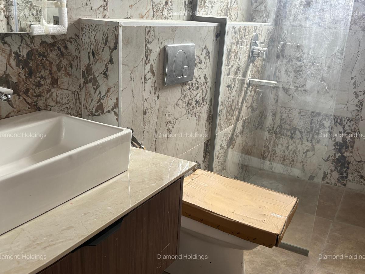 3 Bed Apartment with En Suite in Brookside - 3