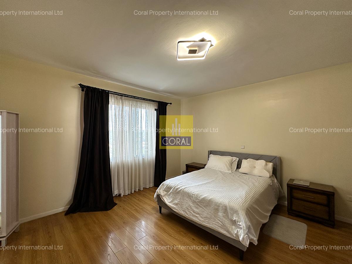 3 Bed Apartment in Brookside - 9