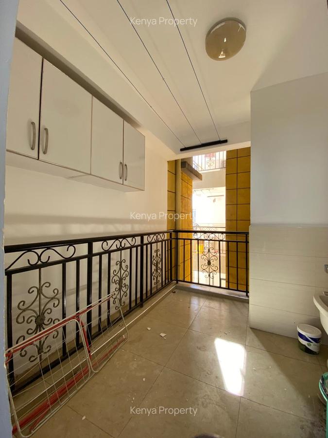 2 Bed Apartment with En Suite at Kindaruma Road - 3