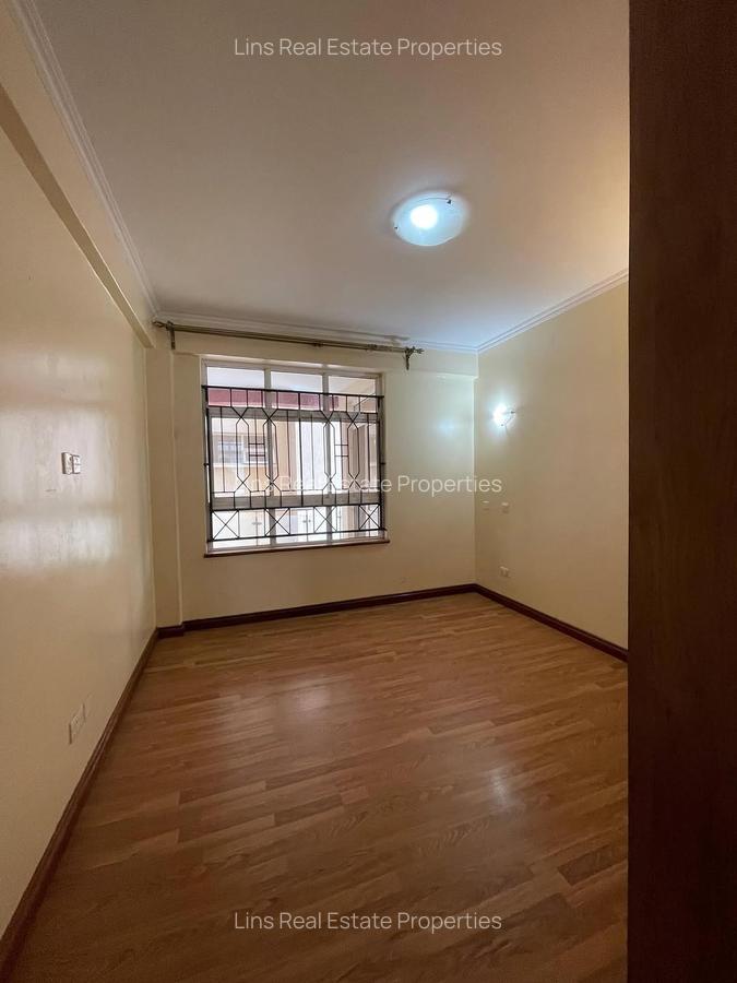 Serviced 4 Bed Apartment with En Suite in Parklands - 5