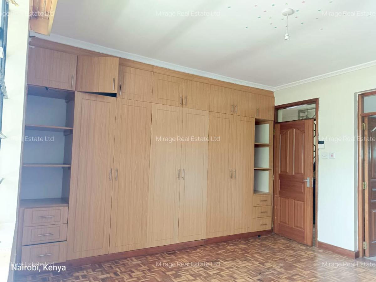 4 Bed Townhouse with Staff Quarters in Kitisuru - 17