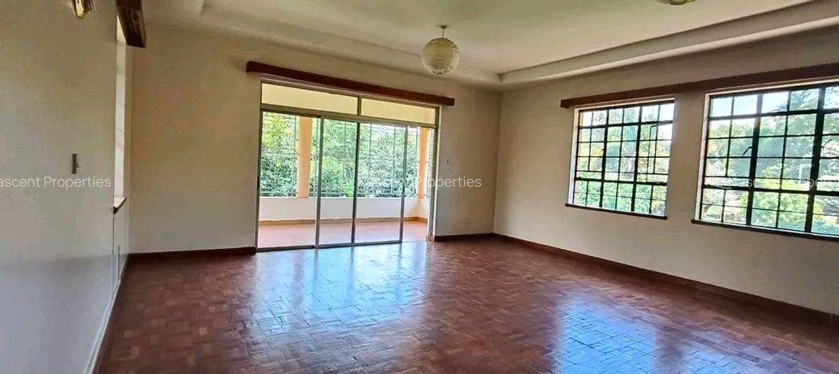 5 Bed House with En Suite in Runda - 4