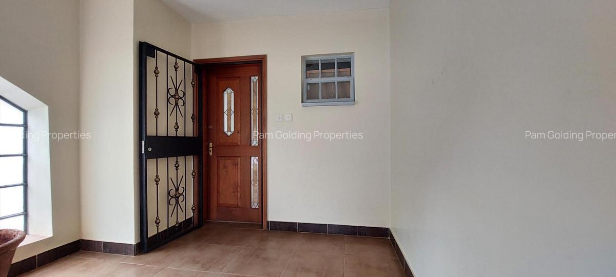 3 Bed Apartment with En Suite in Westlands Area - 1