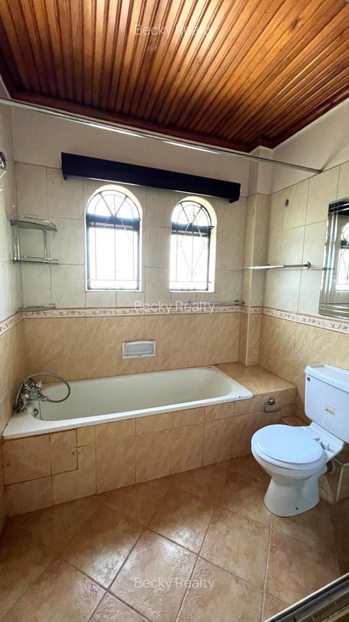 4 Bed Villa with En Suite at Rhapta Road - 8
