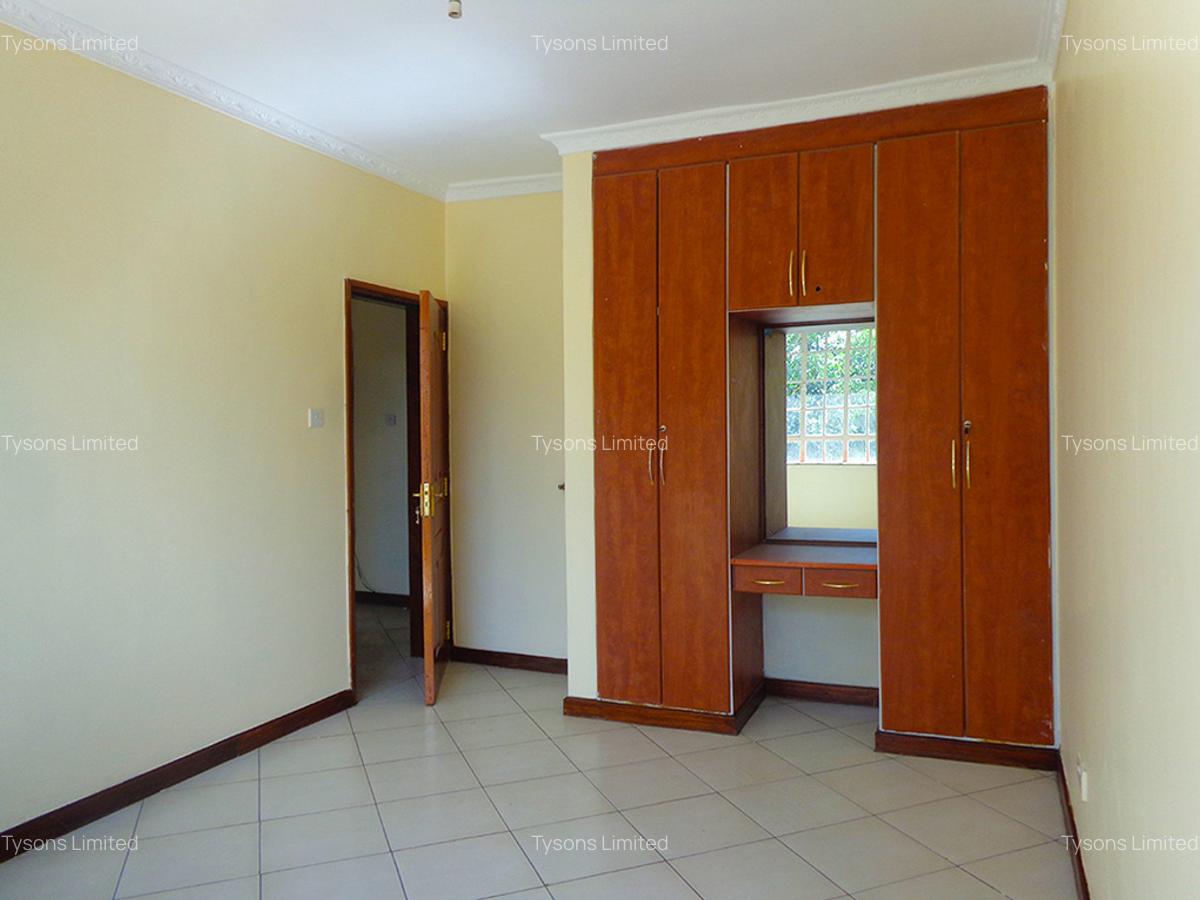 3 Bed Apartment with En Suite in Ngong Road - 8
