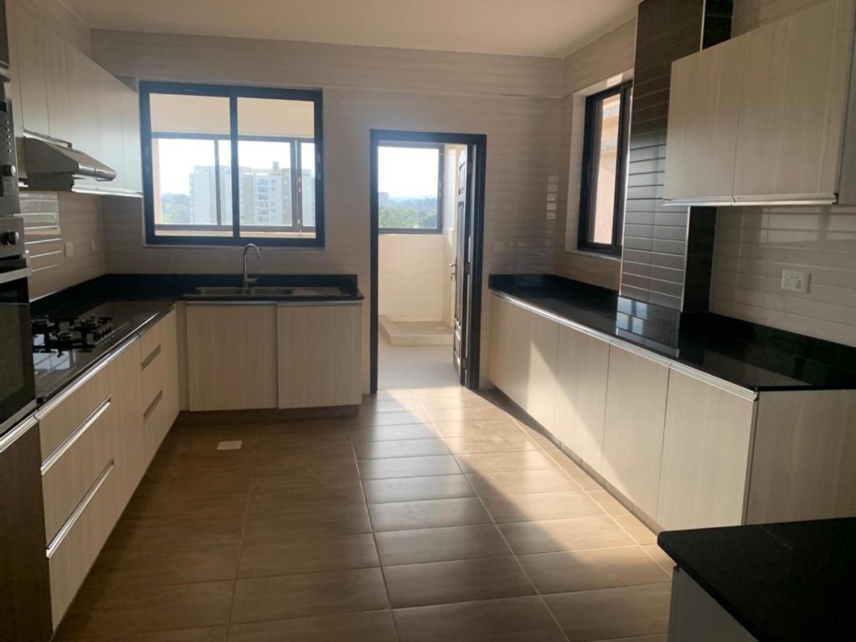 4 Bed Apartment with En Suite in General Mathenge - 6