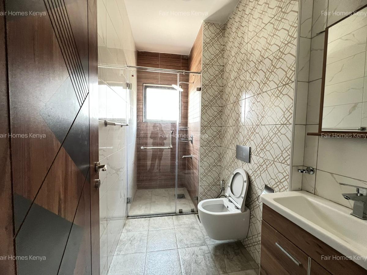 2 Bed Apartment with En Suite at Valley Arcade - 5