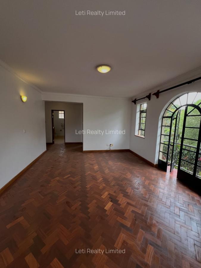 4 Bed Townhouse with En Suite in Kitisuru - 14