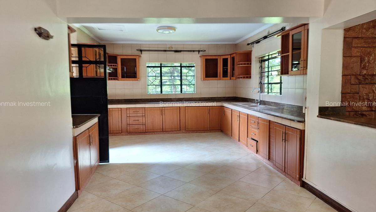 4 Bed Townhouse with En Suite at Lavington Green - 10