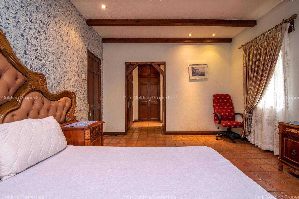 5 Bed House with En Suite in Karen - 17
